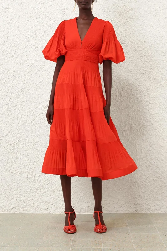 Comfortable Women's Attire Limited - Edition Drops Pleated Midi Dress In Tomato