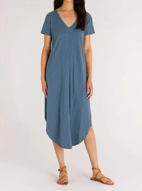 Women's Date Night Outfit Effortless Sophistication Short Sleeve Reverie Midi Dress In Carribean Blue