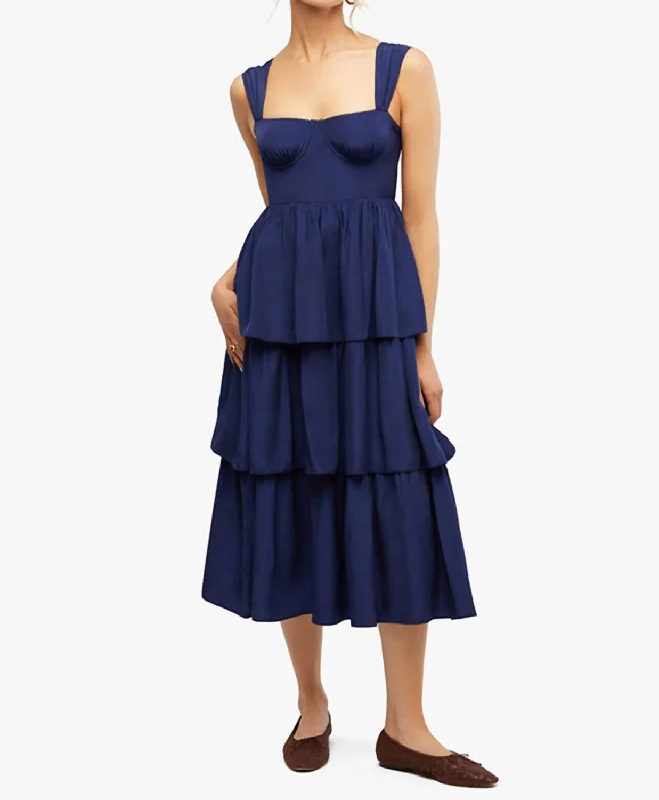 Modern Women's Clothes Lighten Up with Nordic Styles Corset Maxi Dress In Navy