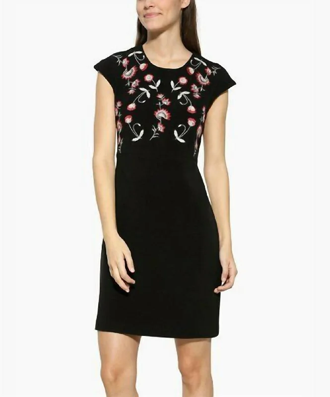 Women's Timeless Attire Hollywood Glam Award - Show Style Floral Embroidered Sheath Dress In Black