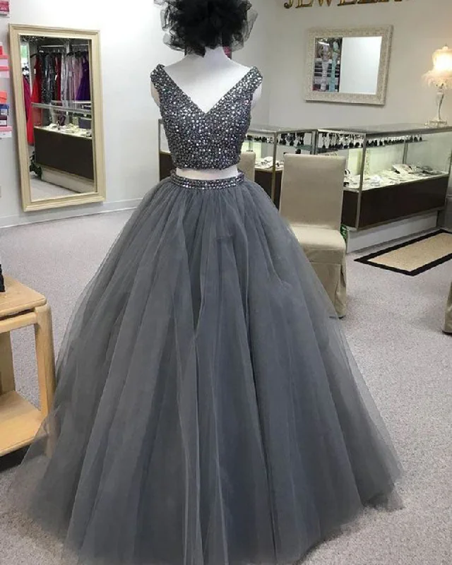 Women's Elegant Garments Vibrant Prints Gray Beaded V Neck Two Pieces Prom Dresses Long Tulle Formal Gown