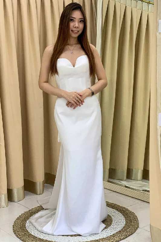 Women's Comfortable Lounge Garments Grab Romantic Date - Night Styles Now White Strapless High-Waisted Long Wedding Dress with Attached Train